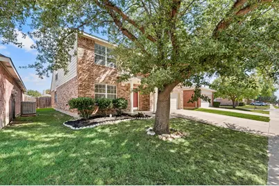 5025 Senator Drive, Fort Worth, TX 76244 - Photo 3