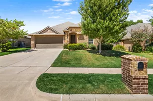 913 Abbey Ln, Midlothian, TX 76065 - Photo 1