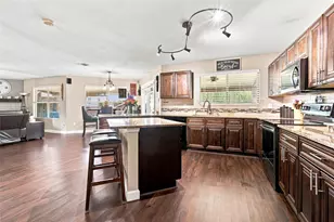 4917 Trail Hollow Dr, Fort Worth, TX 76244 - Photo 9