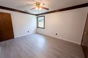 4017 Ambassador Way, Balch Springs, TX 75180 - Photo 11