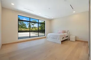 10230 Marsh Ln, Dallas, TX 75229 - Photo 21