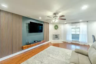 1011 Whippoorwill Ct, Arlington, TX 76014 - Photo 3