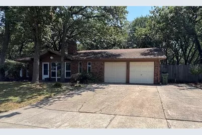 1233 Kathryn Street, Hurst, TX 76053 - Photo 3