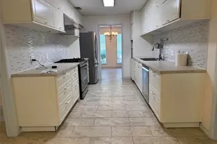 1233 Kathryn St, Hurst, TX 76053 - Photo 7