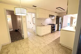 1233 Kathryn St, Hurst, TX 76053 - Photo 5