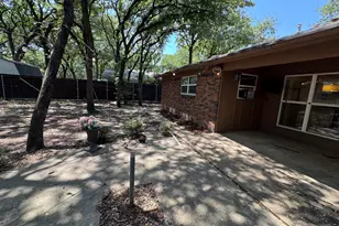 1233 Kathryn St, Hurst, TX 76053 - Photo 27
