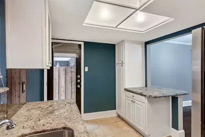 10205 Regal Oaks Drive #123, Dallas, TX 75230 - Photo 9
