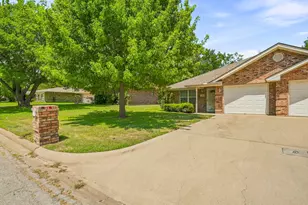 231 Bluebonnet St, Stephenville, TX 76401 - Photo 3