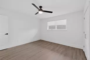 7708 Royal Ln, Dallas, TX 75230 - Photo 33