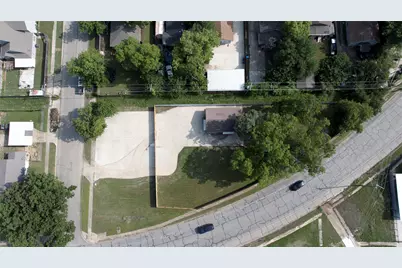 1264 E Maddox Avenue, Fort Worth, TX 76104 - Photo 3