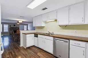1634 Sonnet Dr, Grapevine, TX 76051 - Photo 11