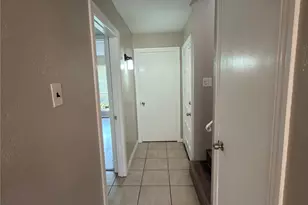 358 Valley Park Dr, Garland, TX 75043 - Photo 9