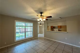 358 Valley Park Dr, Garland, TX 75043 - Photo 5