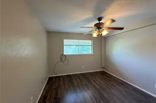 358 Valley Park Dr, Garland, TX 75043 - Photo 17