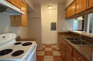 358 Valley Park Dr, Garland, TX 75043 - Photo 11