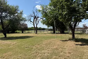 604 E Highland Rd, Ovilla, TX 75154 - Photo 7