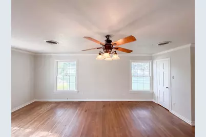 923 S Lindsay Street, Gainesville, TX 76240 - Photo 11