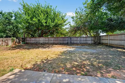 5415 Sandusky Court, Arlington, TX 76017 - Photo 9