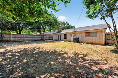 5415 Sandusky Court, Arlington, TX 76017 - Photo 11