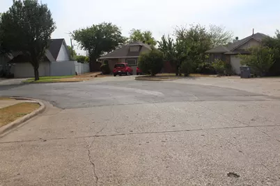 9022 Greenmound Avenue, Dallas, TX 75227 - Photo 3