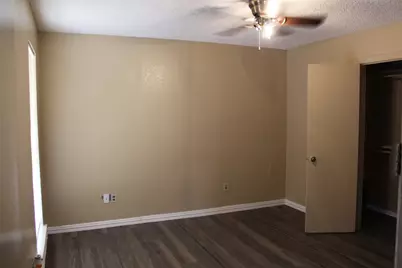 9022 Greenmound Avenue, Dallas, TX 75227 - Photo 17