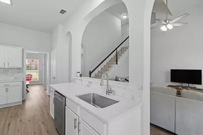 409 Springtree Road, Lake Dallas, TX 75065 - Photo 15