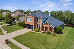 409 Springtree Rd, Lake Dallas, TX 75065 - Photo 3