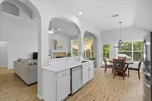 409 Springtree Rd, Lake Dallas, TX 75065 - Photo 17
