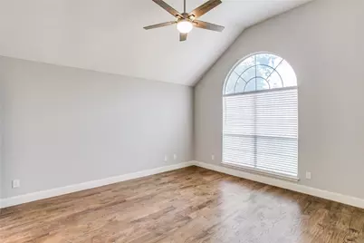 2103 Amherst Drive, Lewisville, TX 75067 - Photo 9