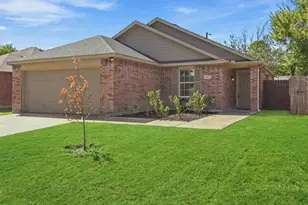 8570 Bearden Ln, Dallas, TX 75227 - Photo 3
