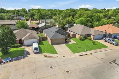 8570 Bearden Lane, Dallas, TX 75227 - Photo 31