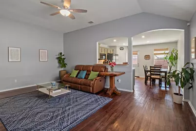 8570 Bearden Lane, Dallas, TX 75227 - Photo 7