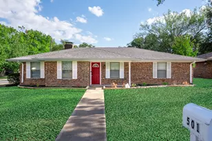 501 Edgewood Ave, Corsicana, TX 75110 - Photo 1