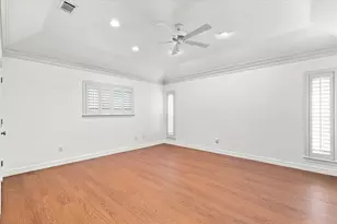 8721 Flint Falls Dr, Dallas, TX 75243 - Photo 27