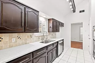 8721 Flint Falls Dr, Dallas, TX 75243 - Photo 23