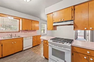 603 E Market St, Mabank, TX 75147 - Photo 9