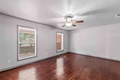 603 E Market Street, Mabank, TX 75147 - Photo 5