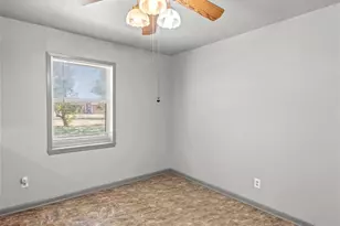 603 E Market St, Mabank, TX 75147 - Photo 11