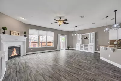 399 Teague Drive, Lewisville, TX 75067 - Photo 3