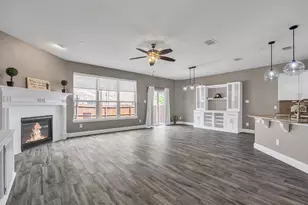 399 Teague Dr, Lewisville, TX 75067 - Photo 3
