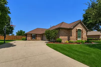 101 Indian Paint Drive, Justin, TX 76247 - Photo 3