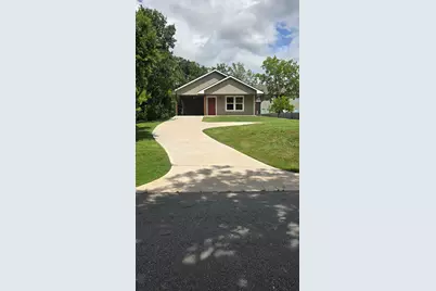 1210 S Travis Avenue, Denison, TX 75021 - Photo 1