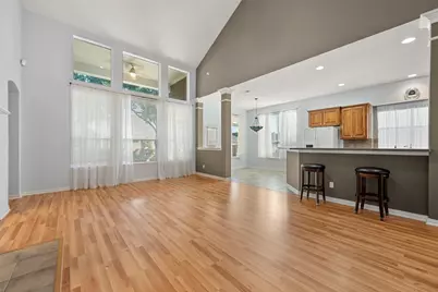 2405 Moon Dance Court, Arlington, TX 76001 - Photo 3