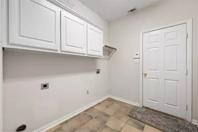 2405 Moon Dance Court, Arlington, TX 76001 - Photo 17