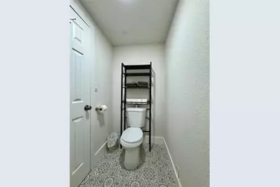 889 Quail Creek Circle, Pottsboro, TX 75076 - Photo 11