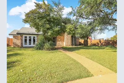 3913 Knob Hill Drive, Plano, TX 75023 - Photo 3