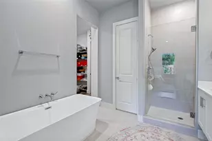 15875 Spectrum Dr, Addison, TX 75001 - Photo 21