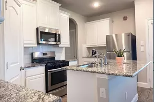 632 Redwood Dr, Greenville, TX 75402 - Photo 3