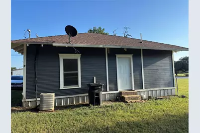 214 W Westhill Drive, Cleburne, TX 76033 - Photo 13