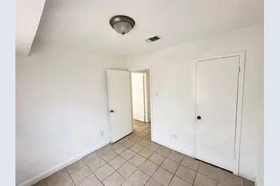 4916 McDougal Street, Greenville, TX 75401 - Photo 5
